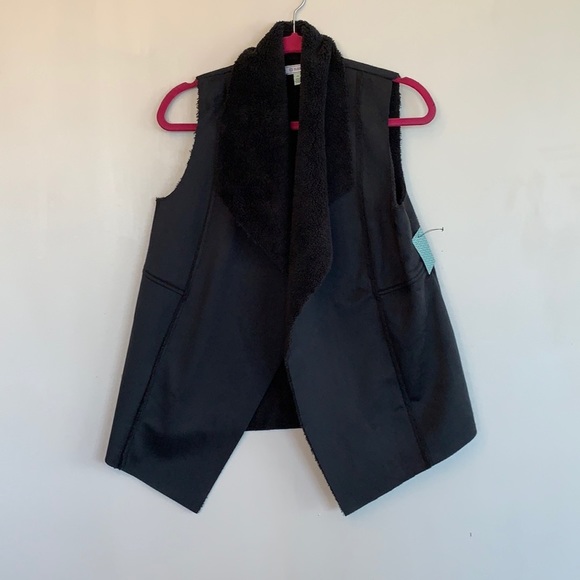 💕x2HP💕Susina black faux fur shearling vest - Picture 4 of 12